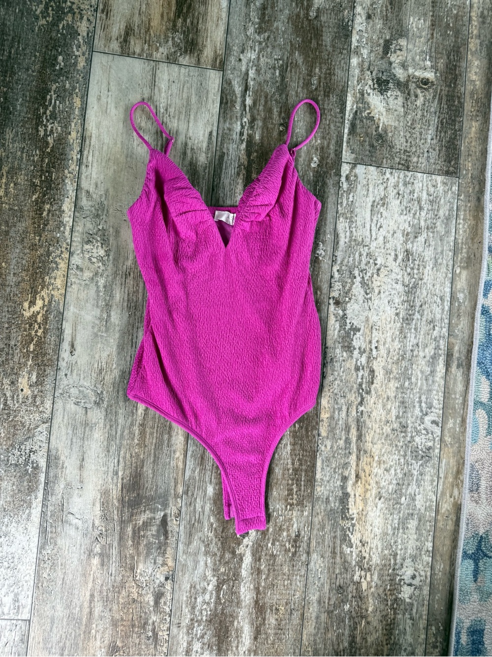 2 for $20 sale: NWT ASTR the label magenta pink Fia plunging v-neck bodysuit - S